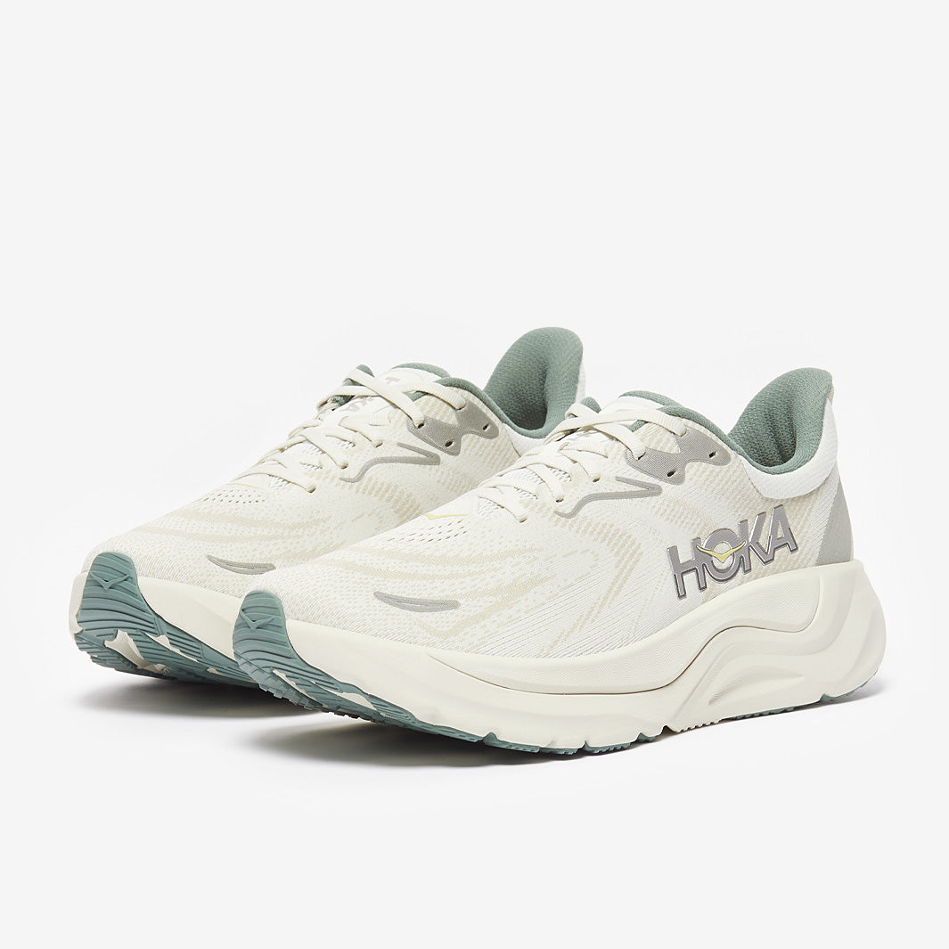 Hoka Arahi 8