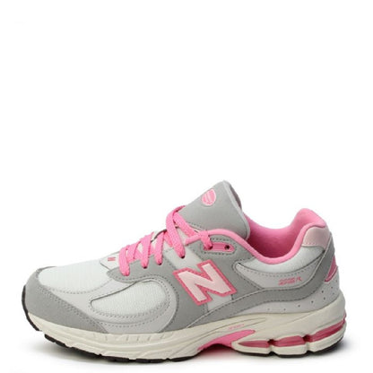Big Kid's New Balance 2002 Grey Pink (GC2002CL)