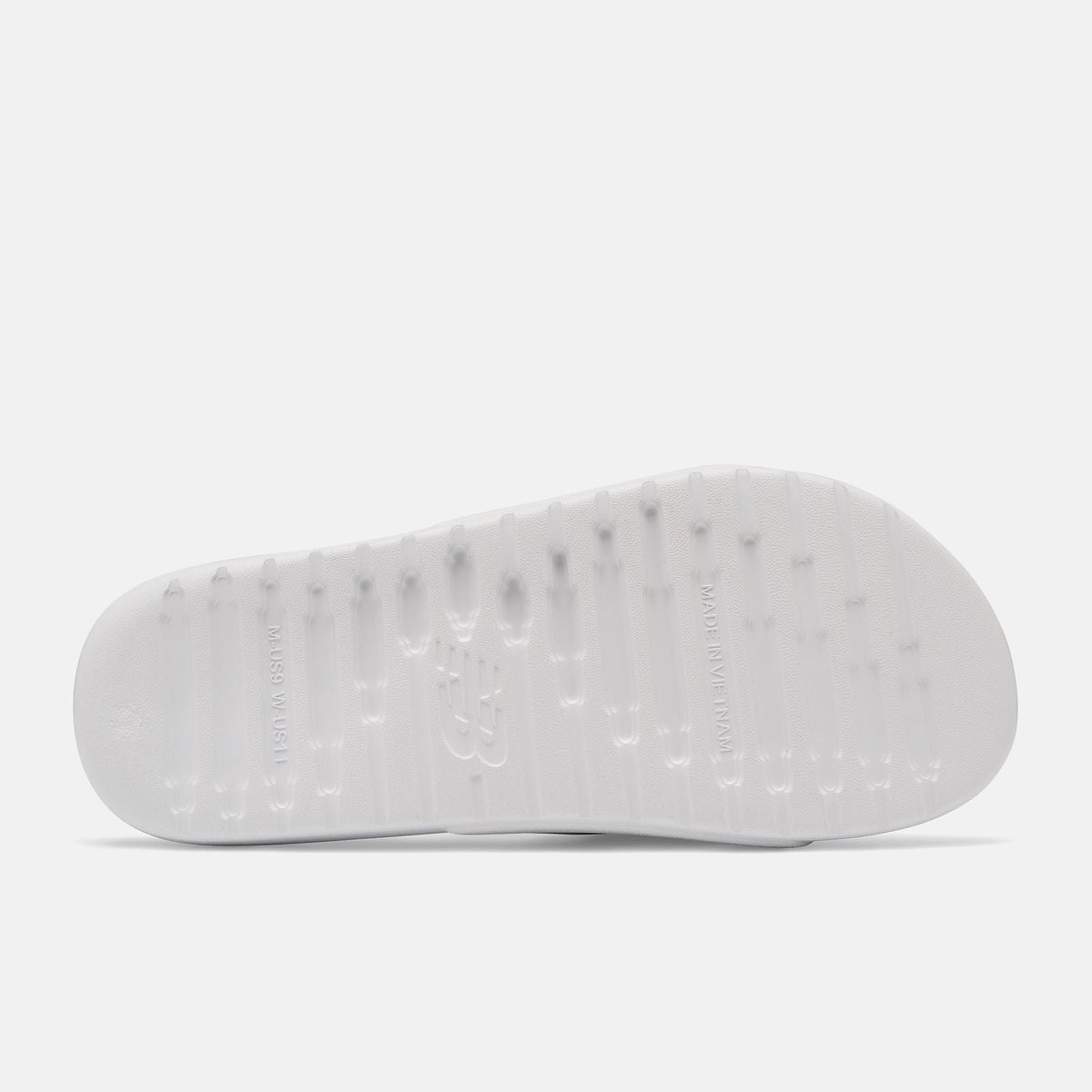 100 Sneakers - Premium Brand Shoes for Men and Women